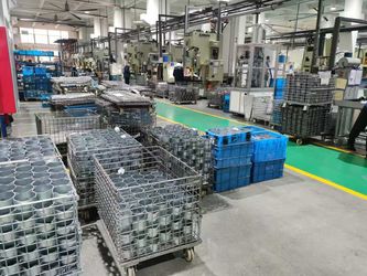 Guangzhou Fuheng Auto Parts Supply Chain Co., Ltd. dây chuyền sản xuất nhà máy