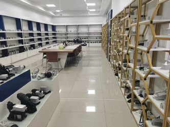 Guangzhou Fuheng Auto Parts Supply Chain Co., Ltd. dây chuyền sản xuất nhà máy