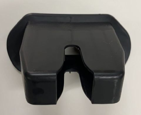 LIFTGATE CINCH LATCH COVER cho TESLA MODEL Y 2021 1584544-00-B