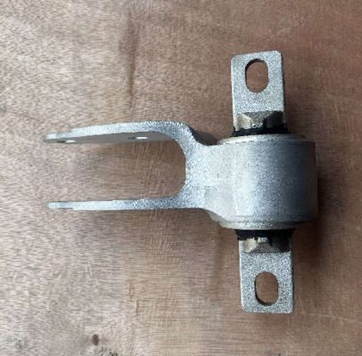 Giá đỡ cánh tay bộ phận truyền động phía trước bên trái 12-21 Tesla Model S X 1055366-00-H