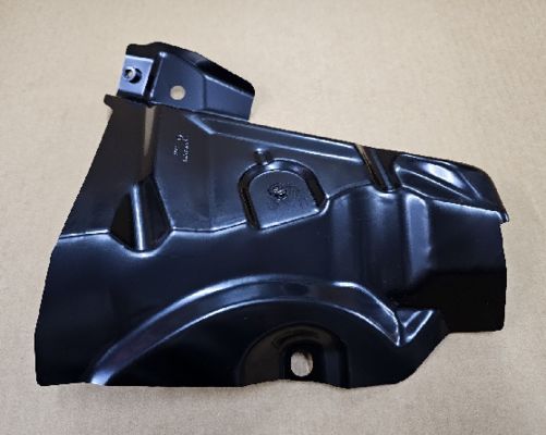 Giá đỡ cánh dưới bên phải Tesla Model Y 32x32x8 Sắt đen