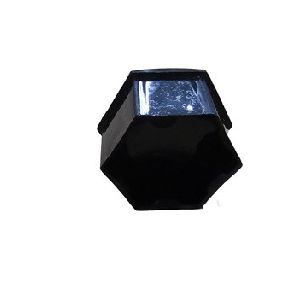 Bìa hạt bánh xe Tesla màu đen bóng 22mm ABS nhựa 5x5x3cm