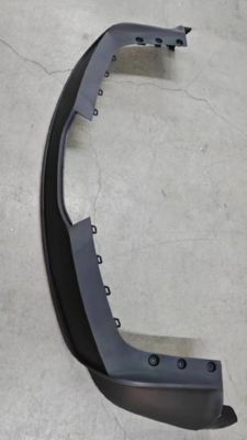 Cản sau Tesla Model X Phần dưới có lỗ móc kéo 168x32x10mm